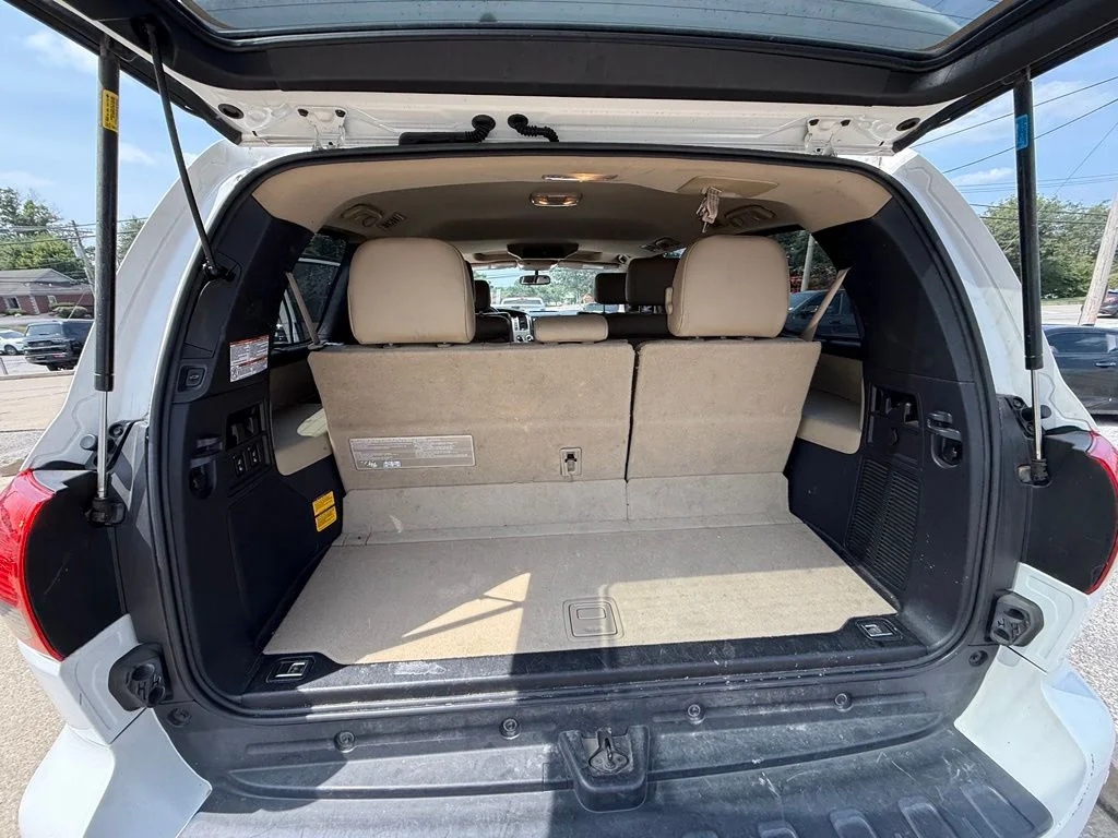 Used 2015 White Toyota Limited image 27