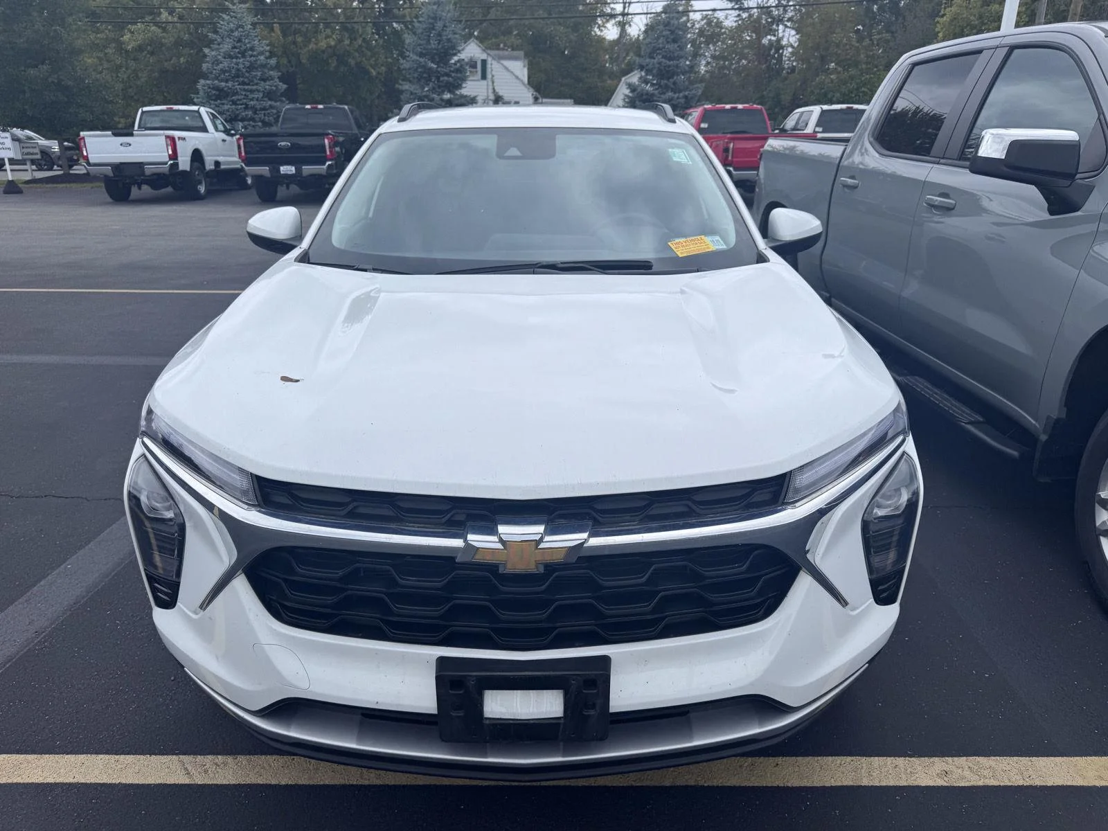 Used 2025 Summit White Chevrolet LT image 2