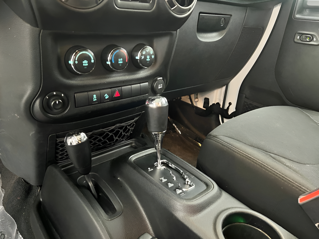 Used 2016 Bright White Clearcoat Jeep Unlimited Sport image 15