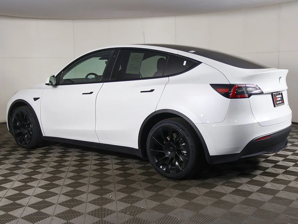 Used 2023 White Tesla Long Range image 12