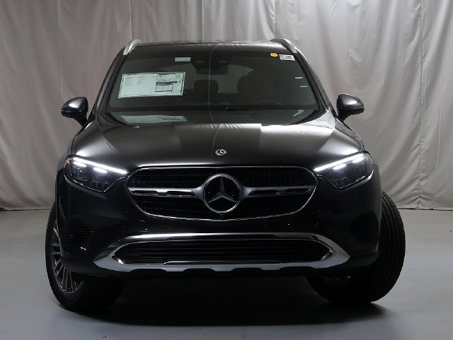New 2027 Graphite Grey Metallic Mercedes-Benz GLC 300 image 32
