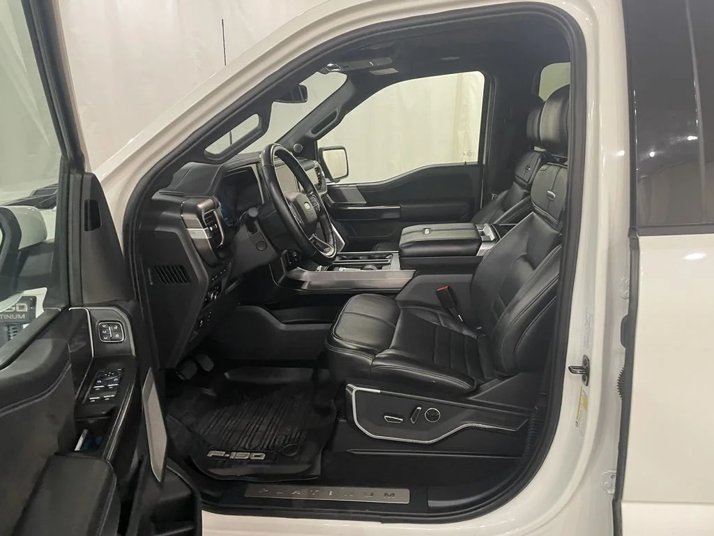 Used 2024 STAR WHITE METALLIC TRICOAT Ford Platinum image 11