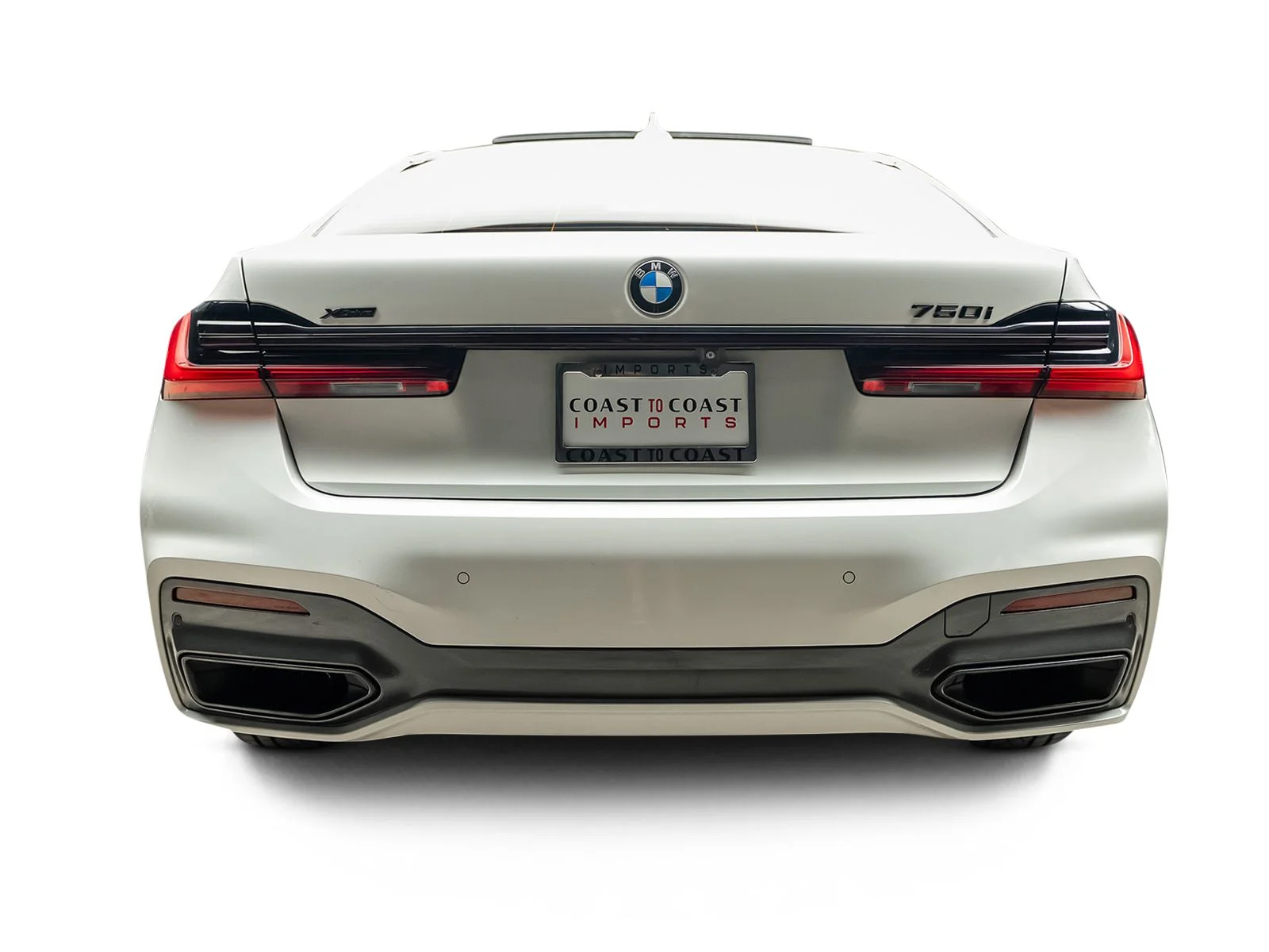 Used 2021 White BMW 750i xDrive image 15