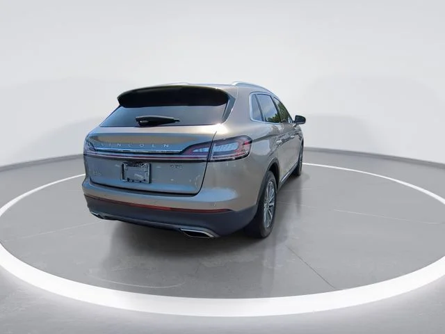Used 2019 Brown Lincoln Select image 7