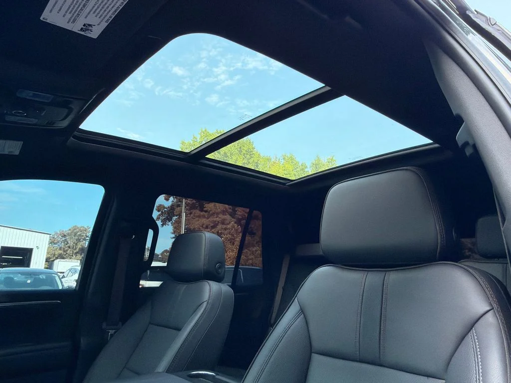 Used 2025 Gray Chevrolet RST image 32