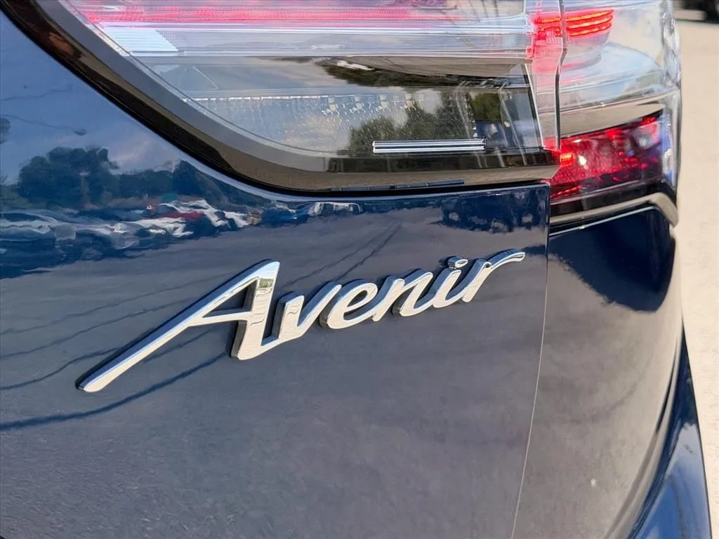 Used 2023 Blue Buick Avenir image 33