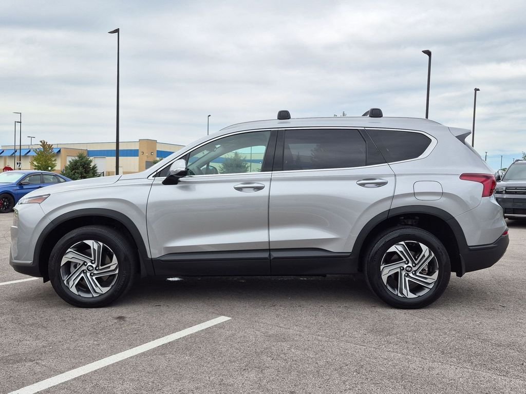 Used 2023 Silver Hyundai SEL image 4