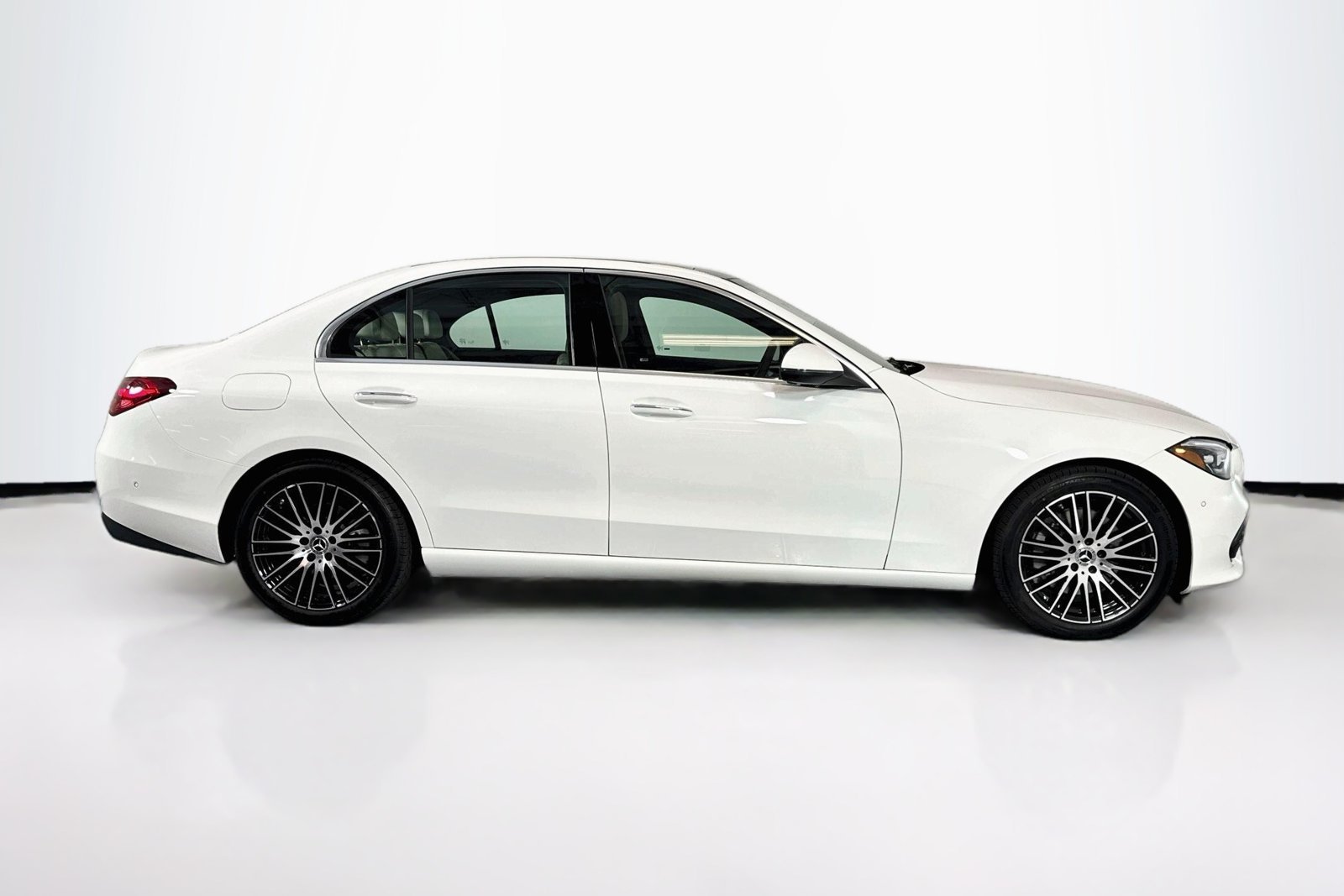 New 2026 Polar White Mercedes-Benz C 300 image 4