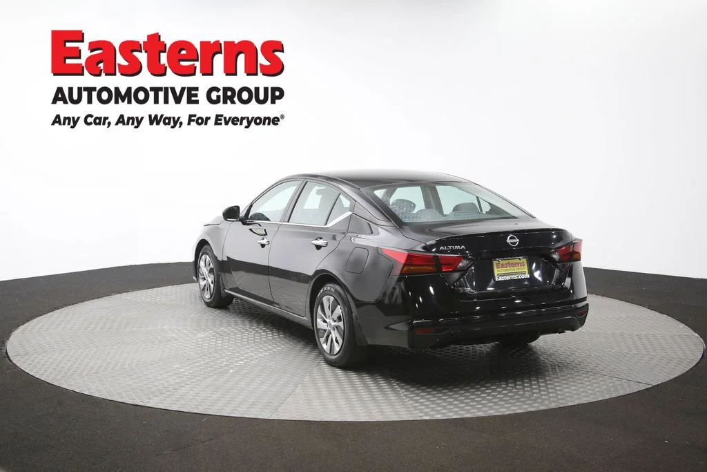 Used 2023 Black Nissan 2.5 S image 64
