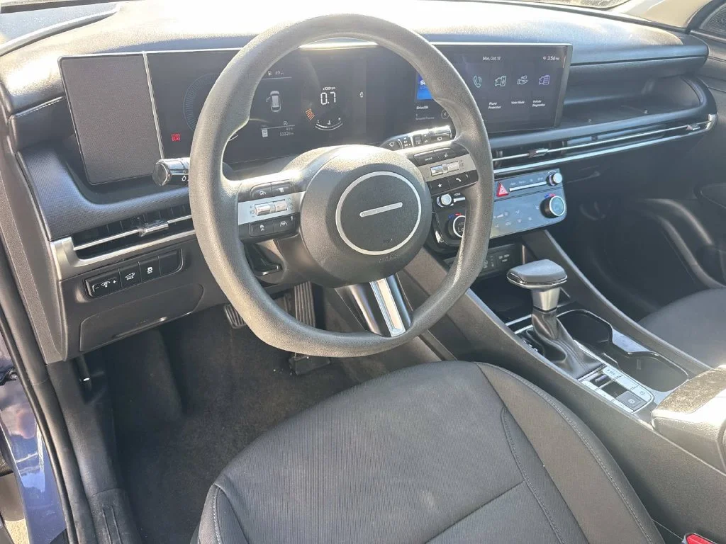 Used 2025 Blue Hyundai SEL image 32