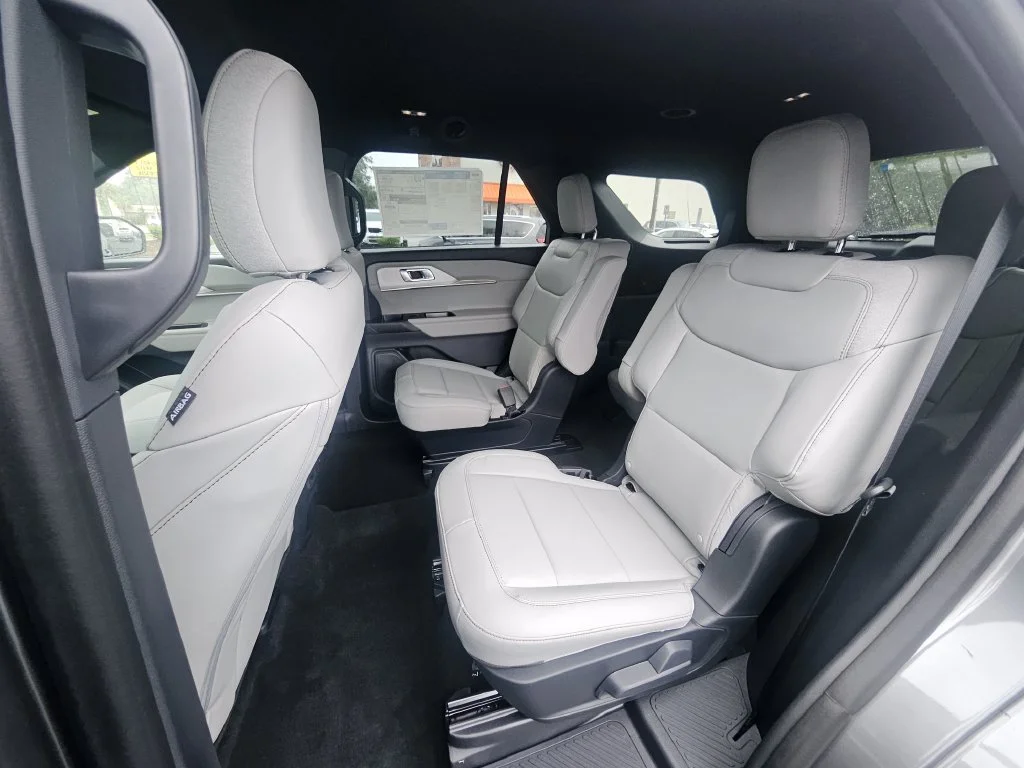 New 2027 Gray Ford Active image 12