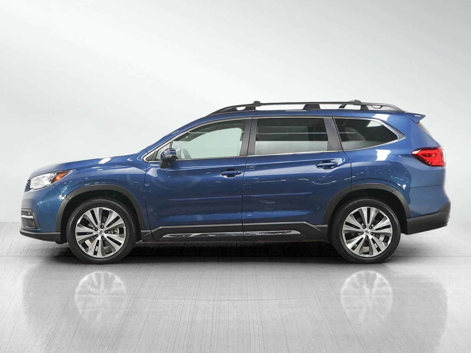 Used 2022 Subaru Ascent Limited with VIN 4S4WMAPDXN3452150 for sale in Burnsville, Minnesota
