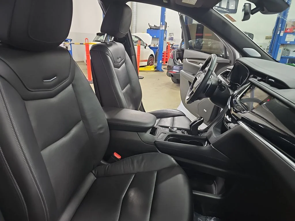 Used 2020 White Cadillac Sport image 10