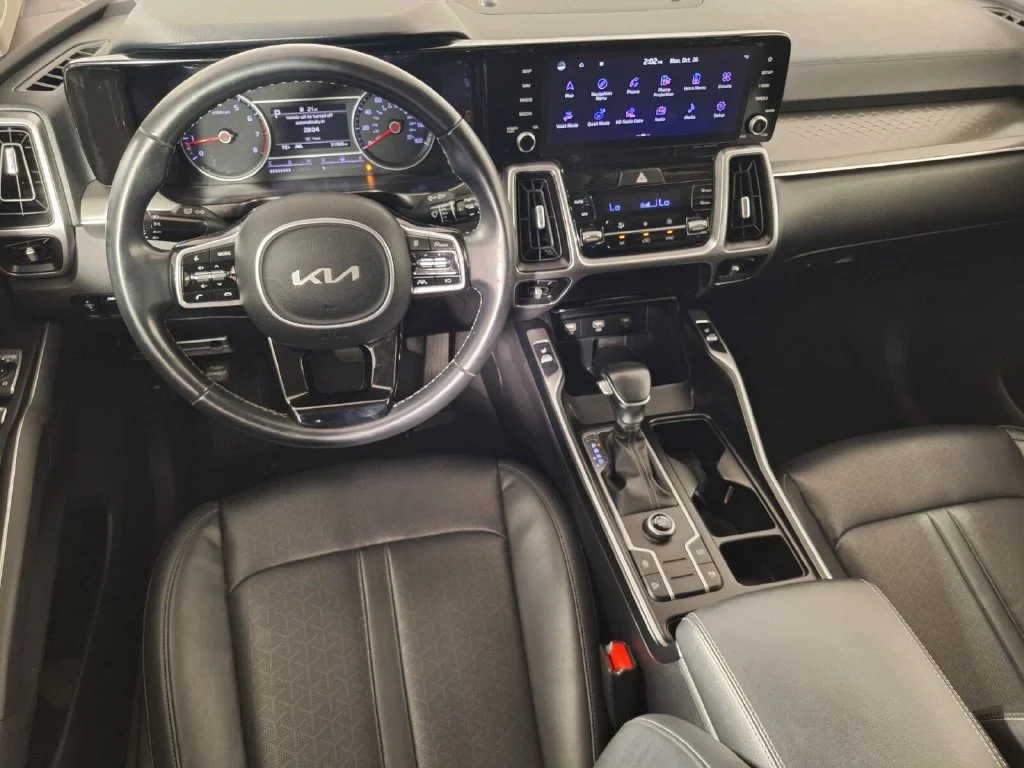 Used 2022 Sparkling Silver Kia S image 9