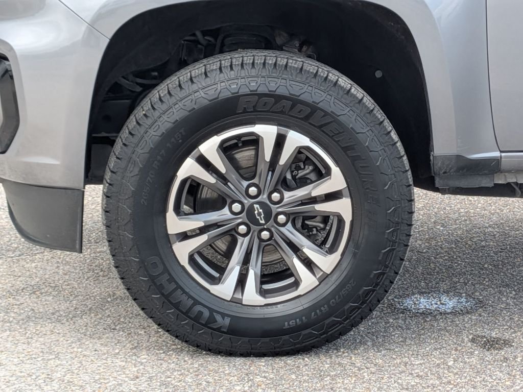 Used 2021 Gray Chevrolet Z71 image 11