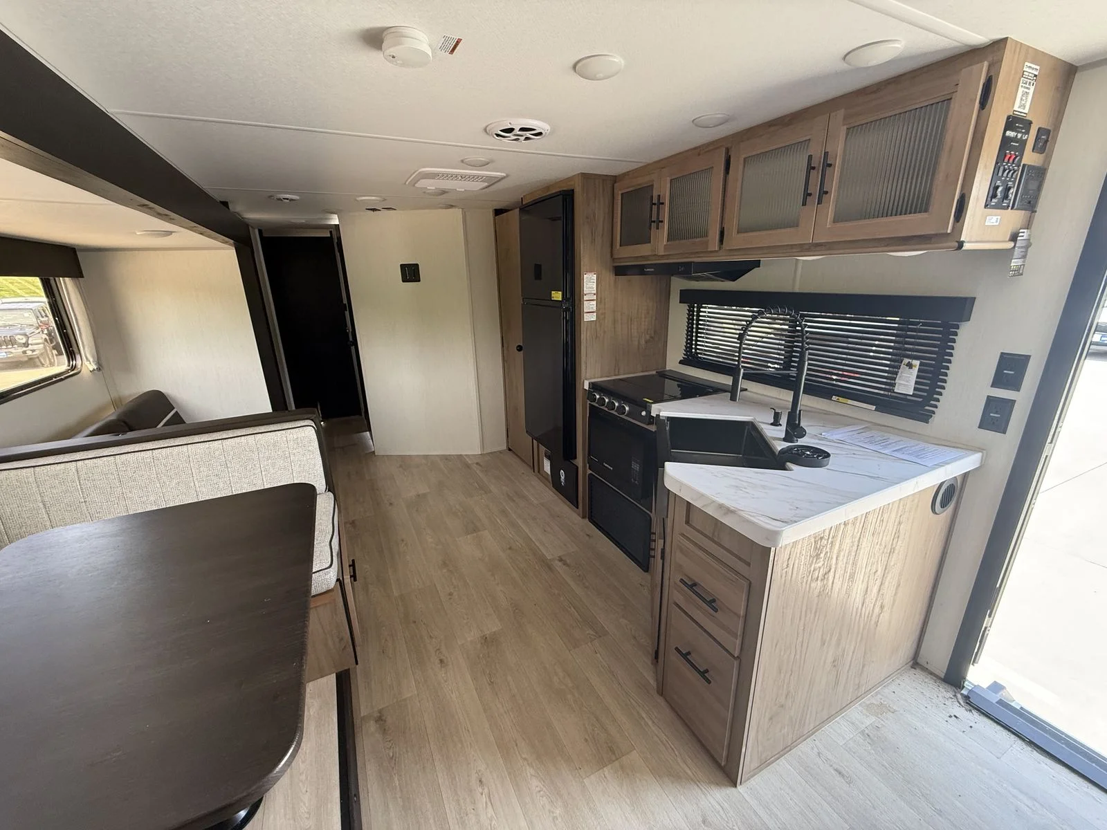 Used 2025 White Forest River Patriot Edition image 6