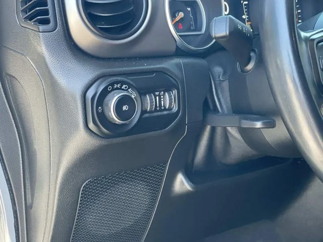 Used 2020 Gray Jeep Unlimited Sport S image 19