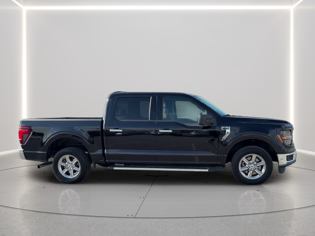 Used 2025 Black Metallic Ford XLT image 4