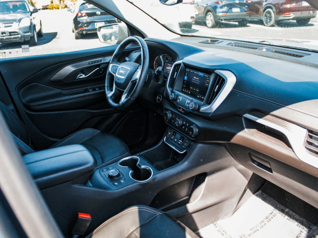 Used 2020 Satin Steel Metallic GMC SLT image 29