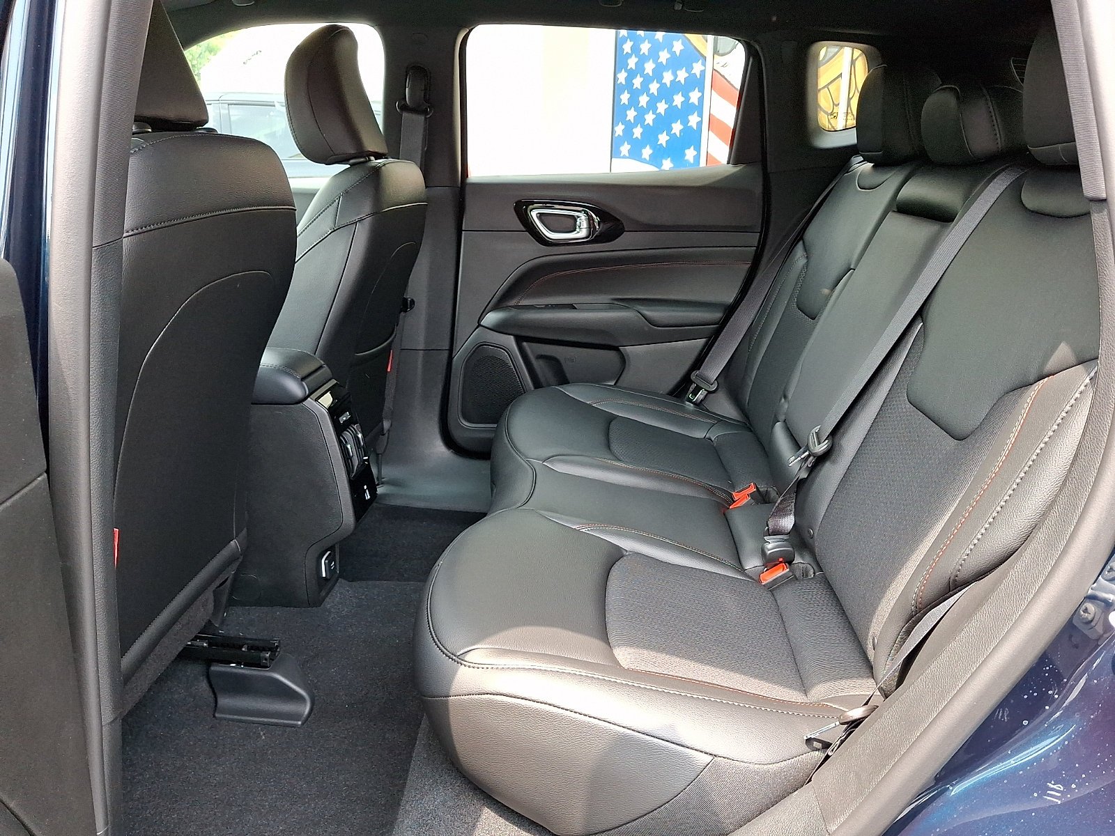 New 2026 Fathom Blue Pearl-Coat Exterior Paint Jeep Trailhawk image 6