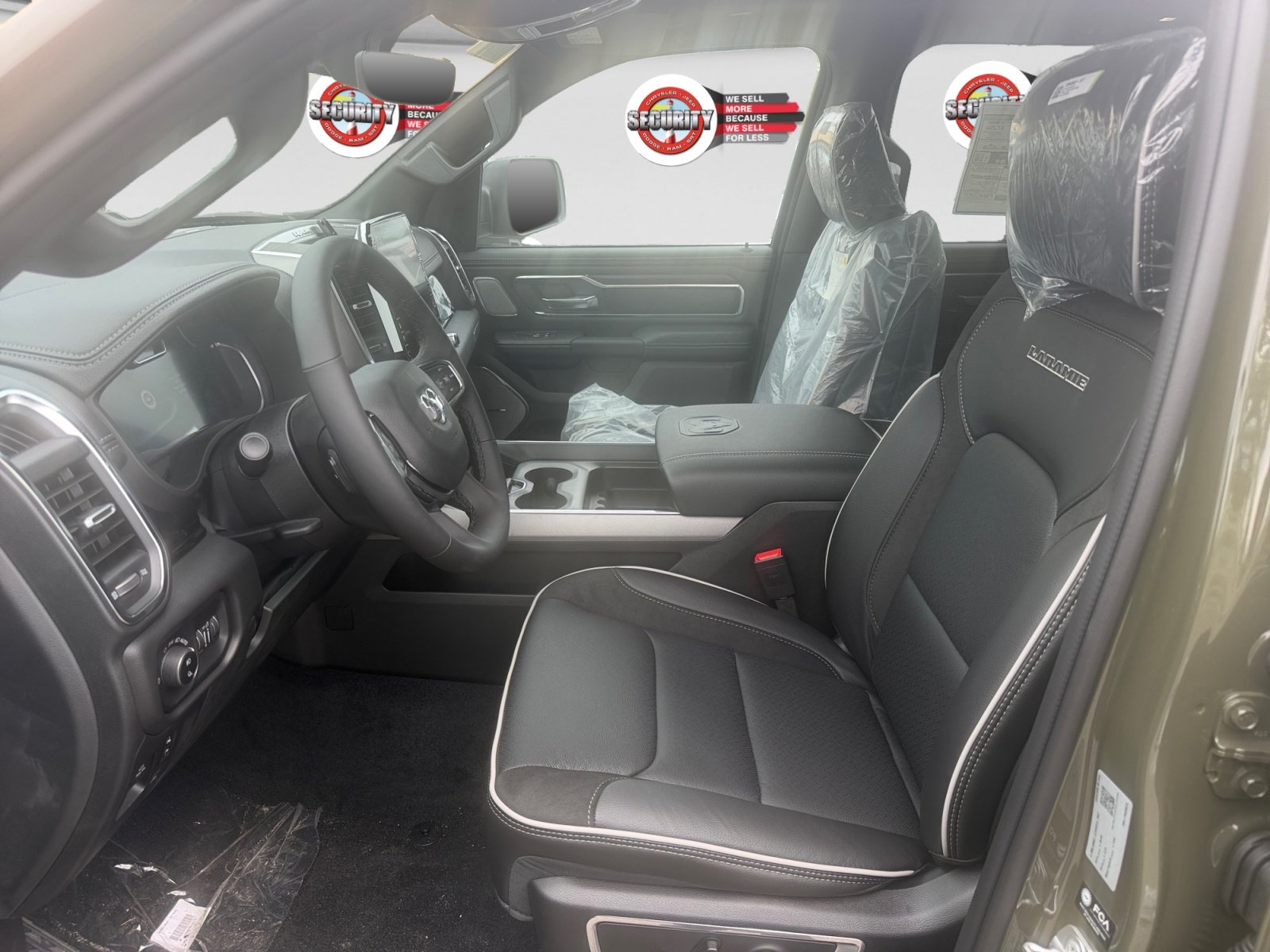 New 2026 Tank Exterior Paint RAM Laramie image 10