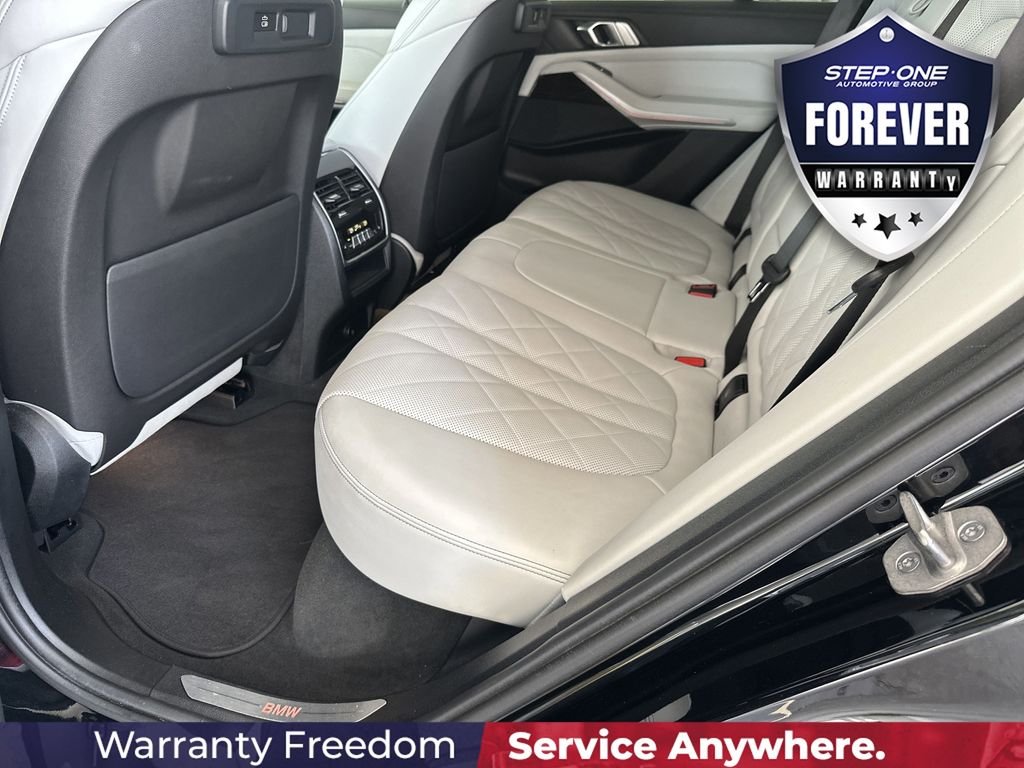 Used 2023 Black BMW xDrive45e image 31