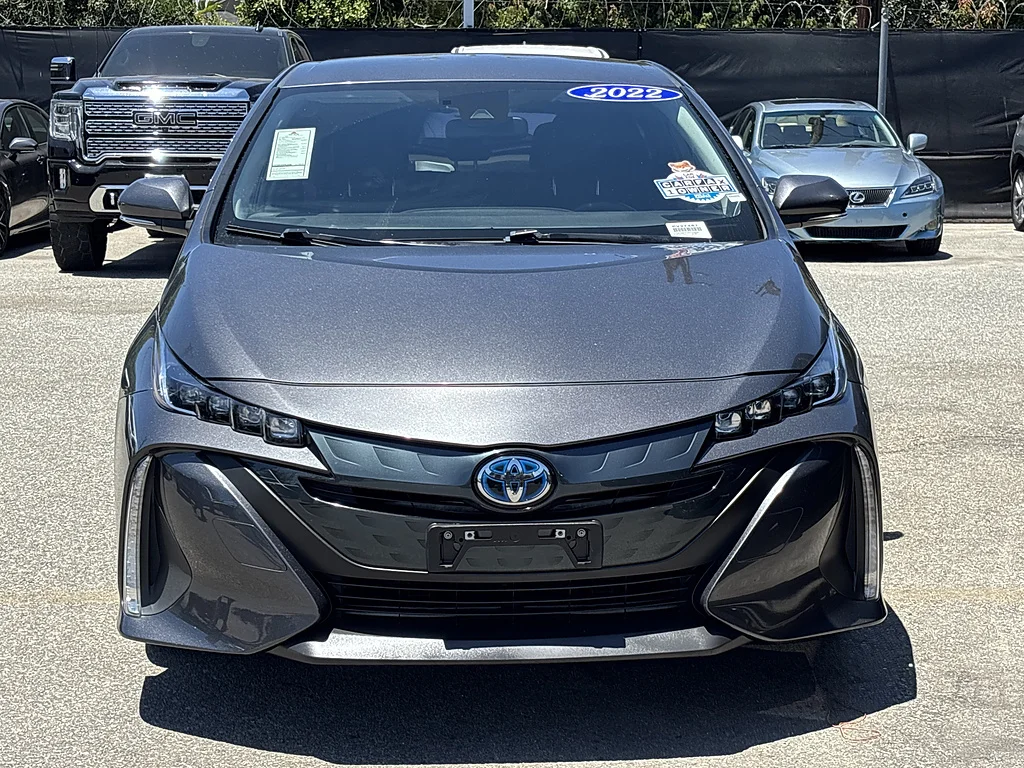 Used 2022 Magnetic Gray Metallic Toyota XLE image 6