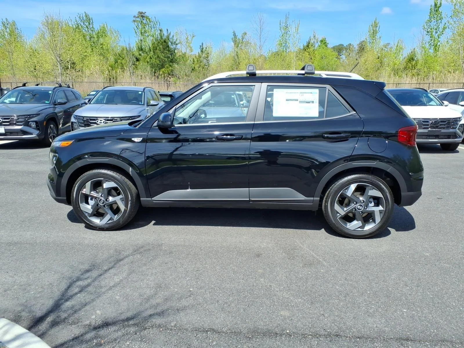 New 2026 Onyx Black Hyundai SEL image 10