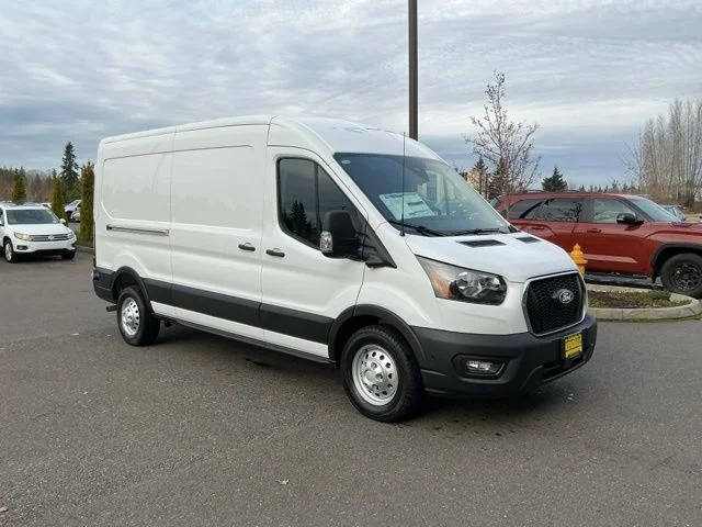 New 2026 Oxford White Ford Base image 3