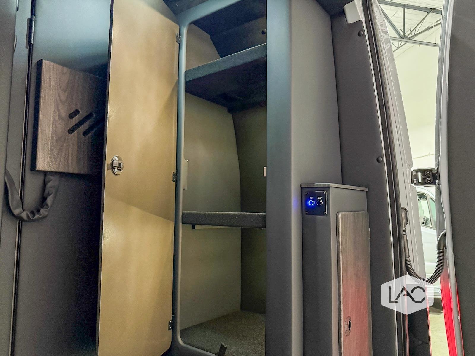 New 2026 Silver Grey OGV LUXURY COACH AWD 540ah ANYWHERE | Desert Runner PKG EVICTUS Suspension image 44