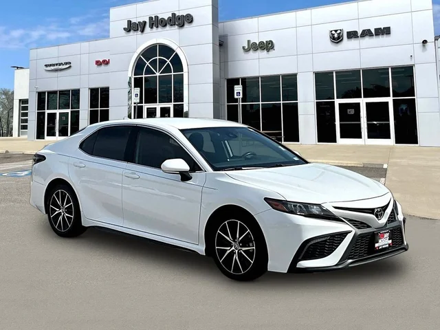 2022 Toyota Camry SE Nightshade