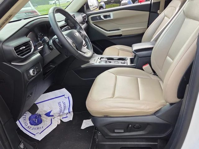 Used 2020 White Ford XLT image 5