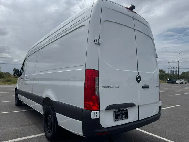 New 2026 White Mercedes-Benz Cargo 170 WB image 9