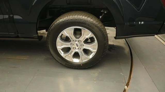 New 2026 Antimatter Blue Metallic Ford Platinum® image 9