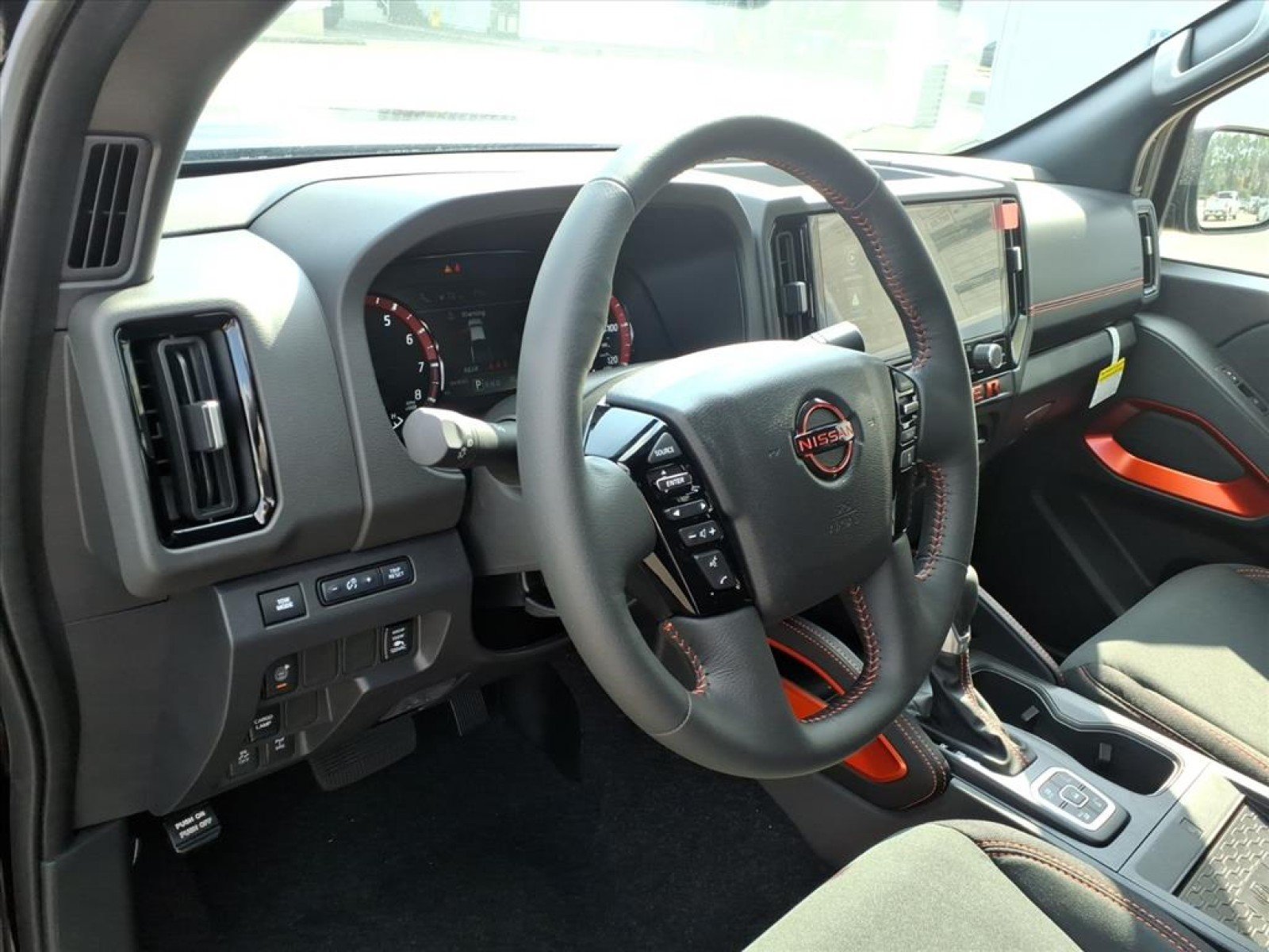 2026 Nissan Frontier Crew Cab PRO-4X® - 10