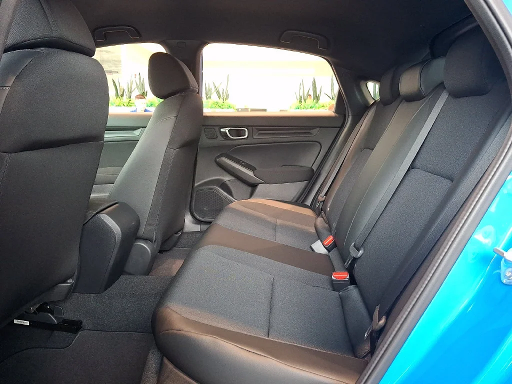 2026 Honda Civic Hatchback Sport - Photo 6
