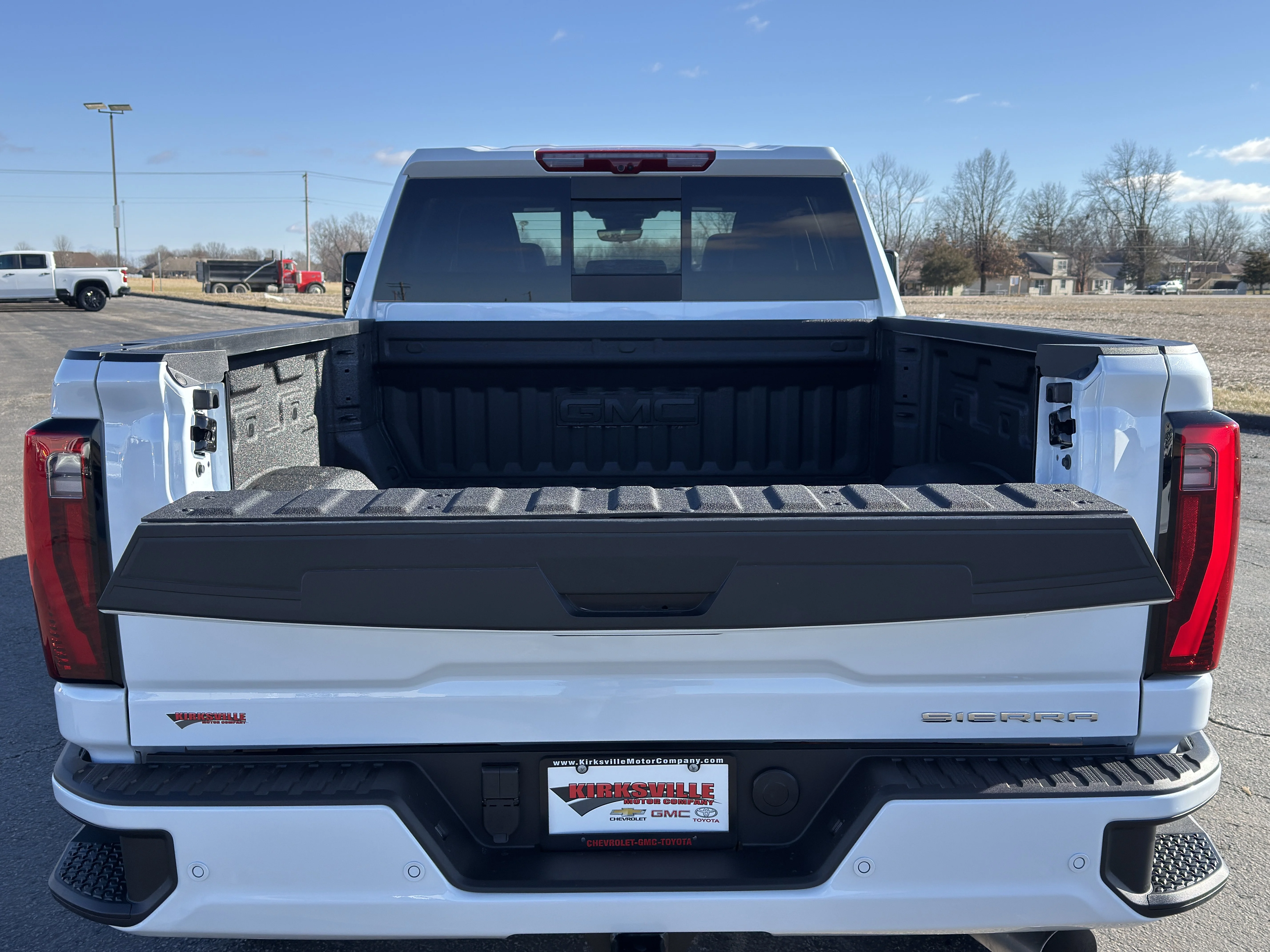 2026 GMC Sierra 3500HD Denali Ultimate - Photo 10
