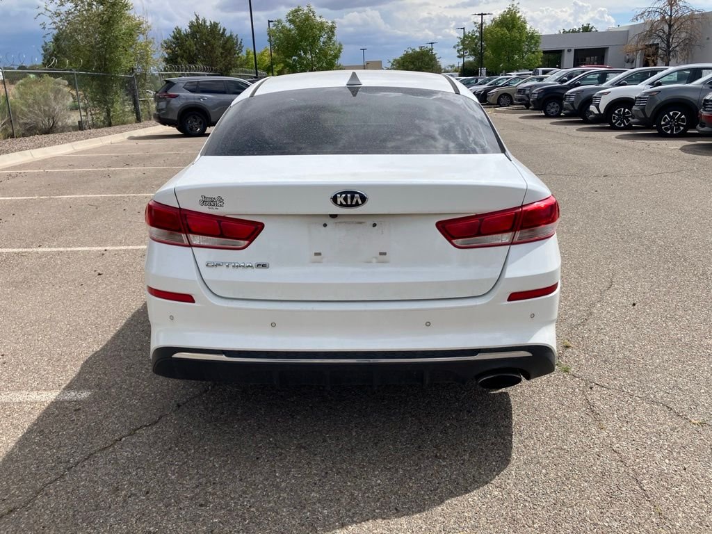 Used 2019 White Kia LX image 6