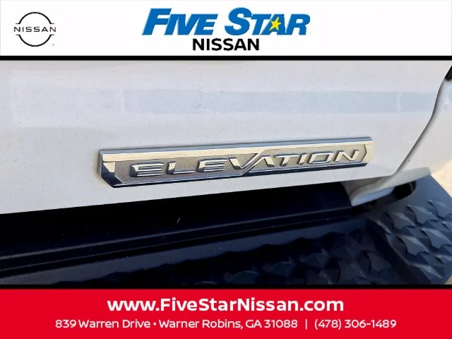 Used 2024 White GMC Elevation image 11
