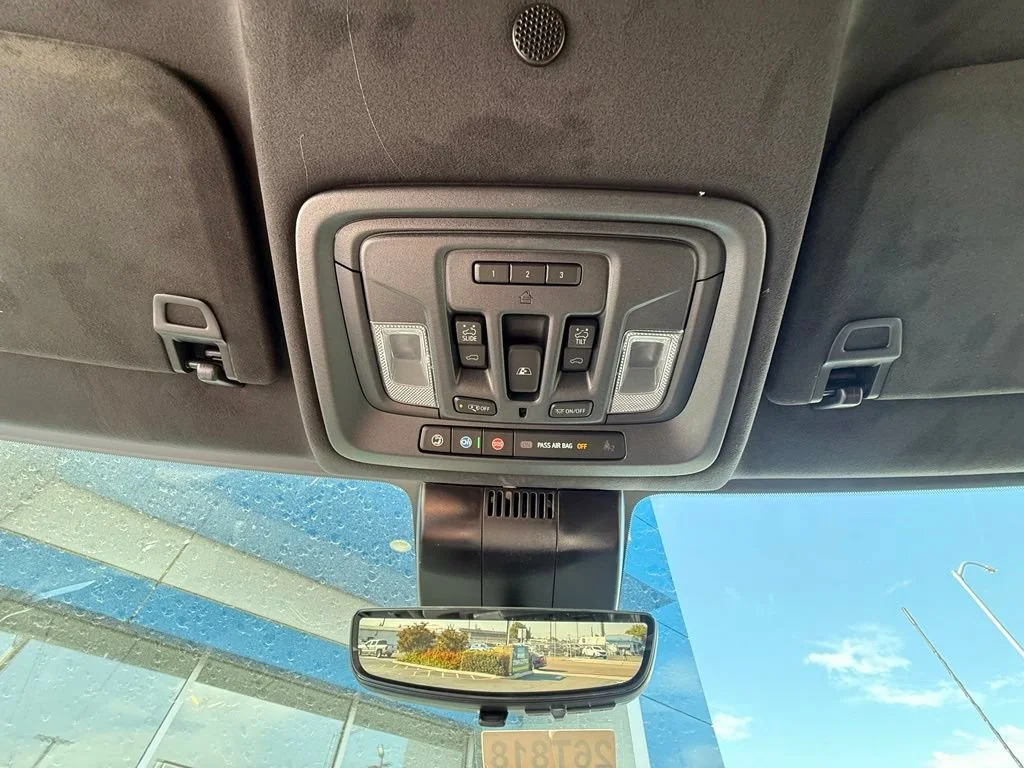 New 2026 Summit White GMC Denali Ultimate image 32