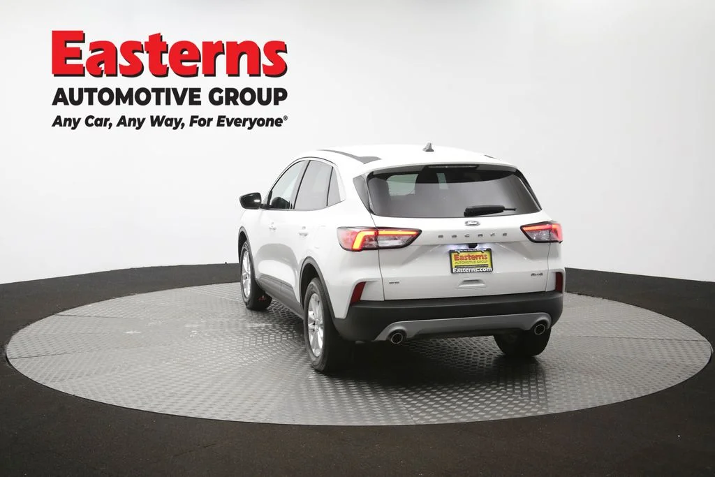 Used 2022 White Ford SE image 66