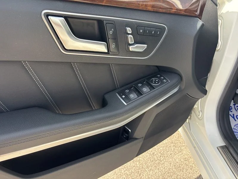 Used 2016  Mercedes-Benz E 350 image 18