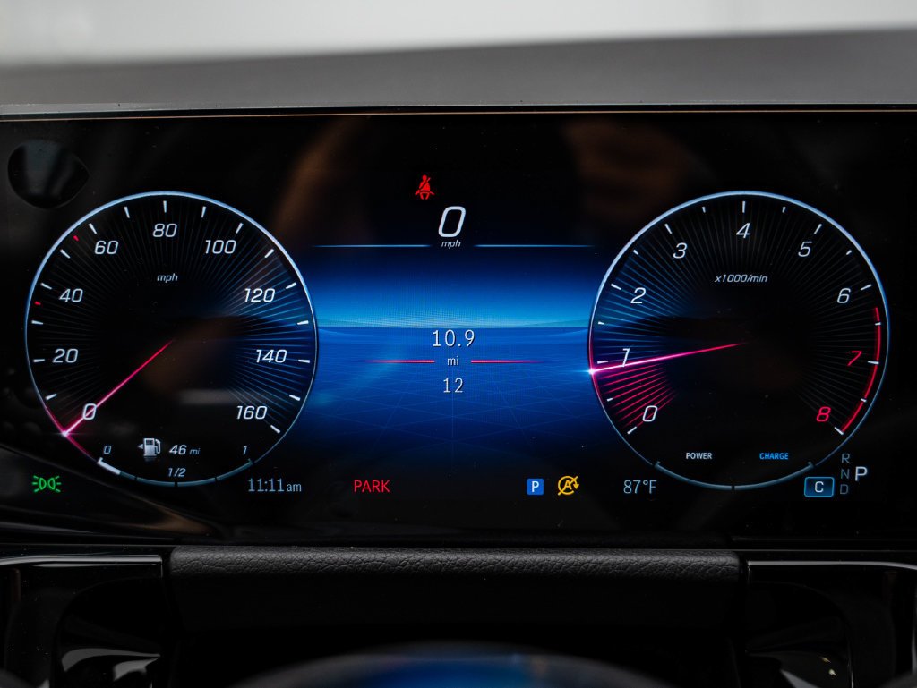 New 2026 Polar White Mercedes-Benz GLA 250 image 30