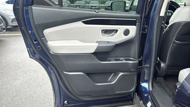 Used 2024 Obsidian Blue Pearl Honda Touring image 25