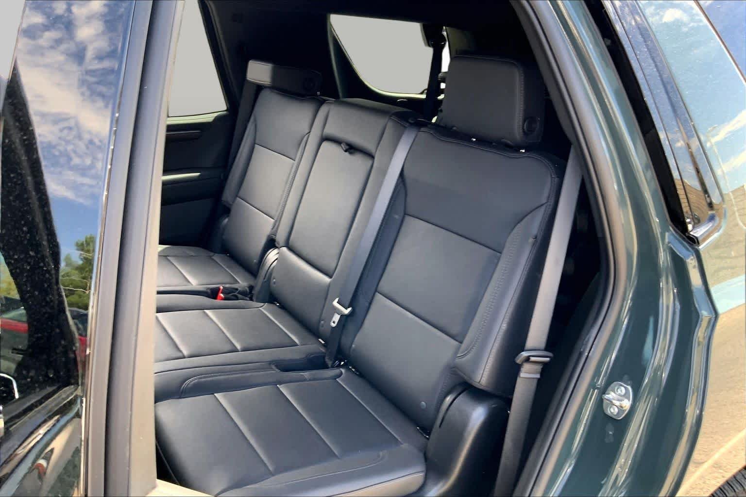 Used 2026 Cypress Gray Chevrolet Z71 image 19