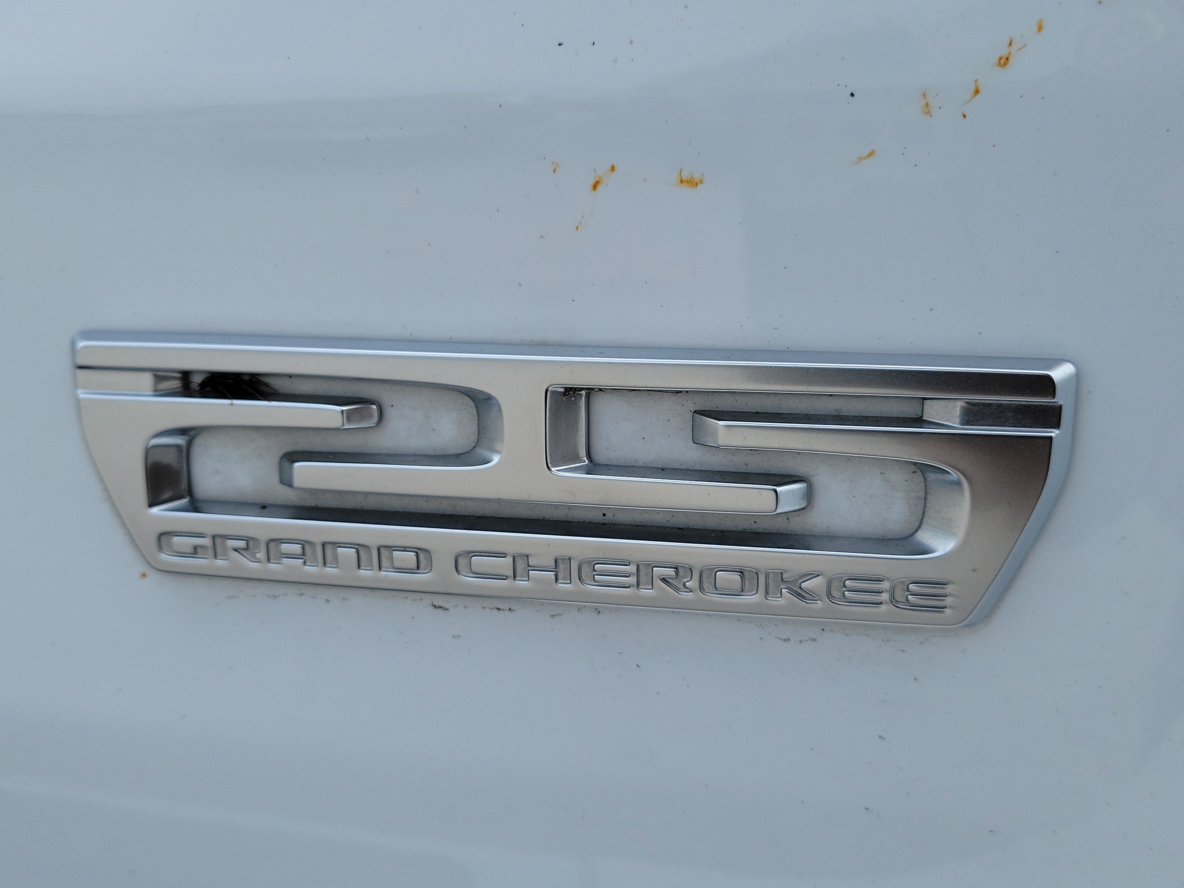 Used 2018 Bright White Clearcoat Jeep Sterling Edition image 8