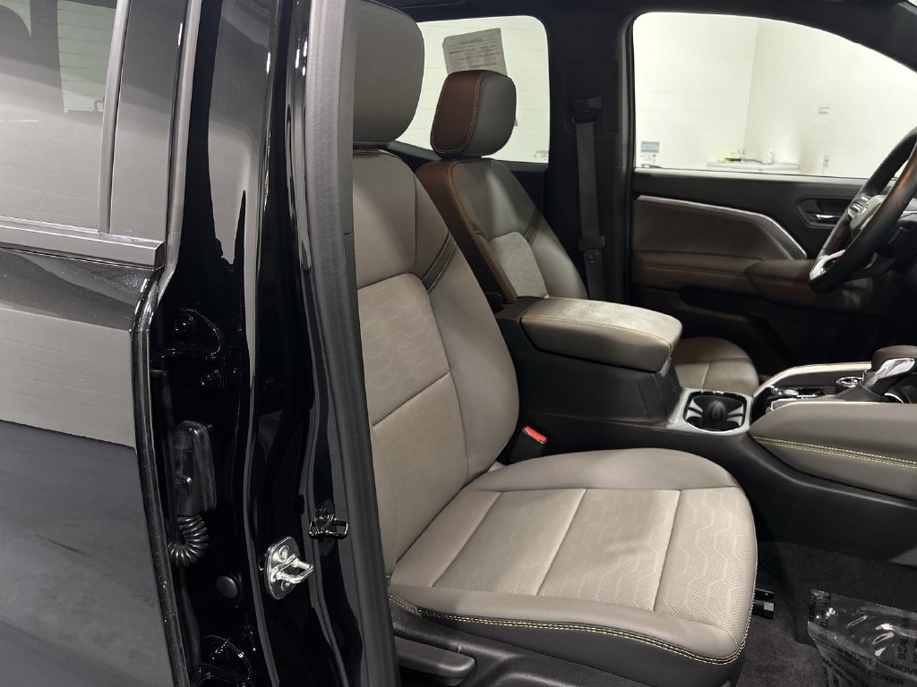 2026 Chevrolet Colorado ZR2 - Photo 26