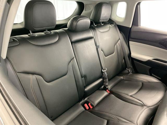 Certified Used 2022 Black Jeep Limited 4x4 image 25