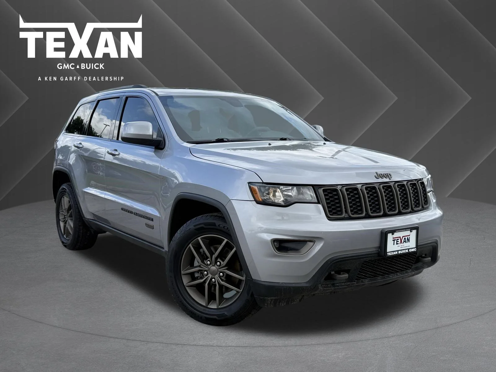 2017 Jeep Grand Cherokee Laredo