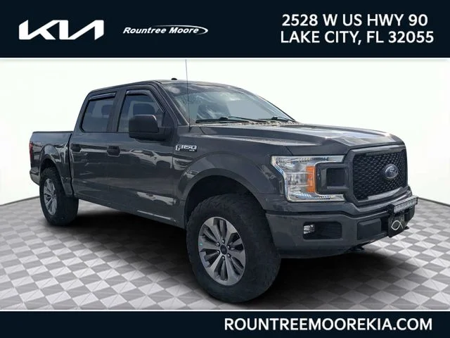 2017 Chevrolet Silverado HD High Country 4WD Crew Cab Standard Box's photo